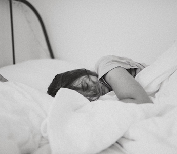 Oura Ring 3 vs Philips Sleep Headphones: Which Sleep Tracker is Better?